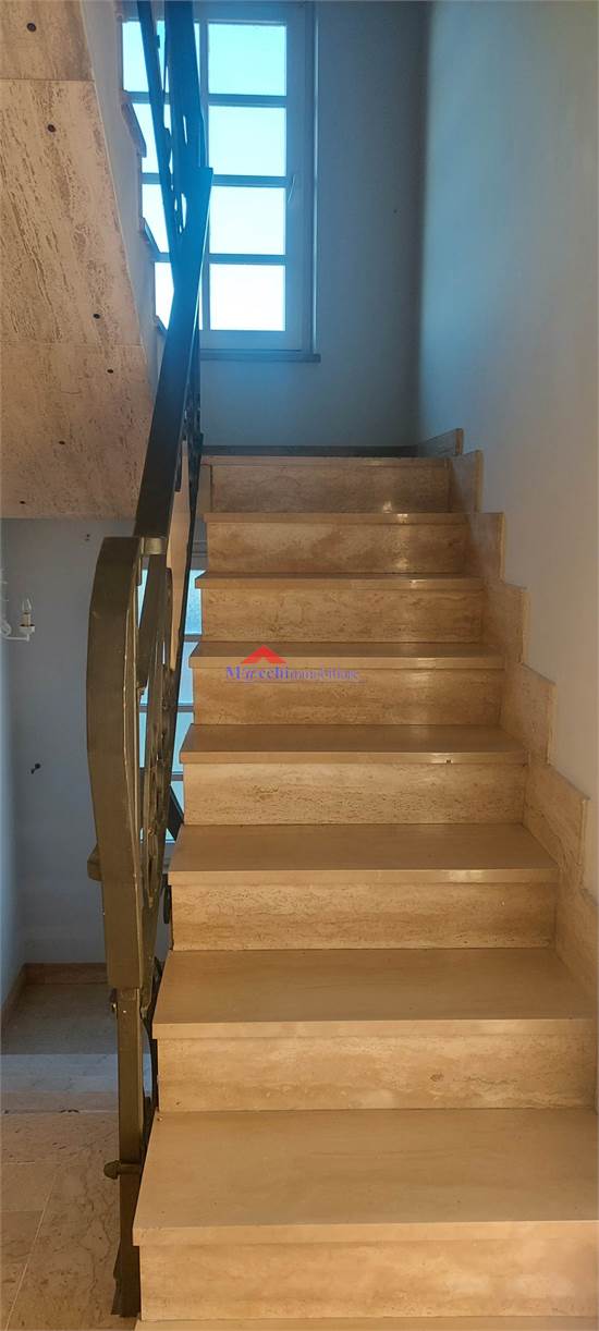 scala accesso mansarda
